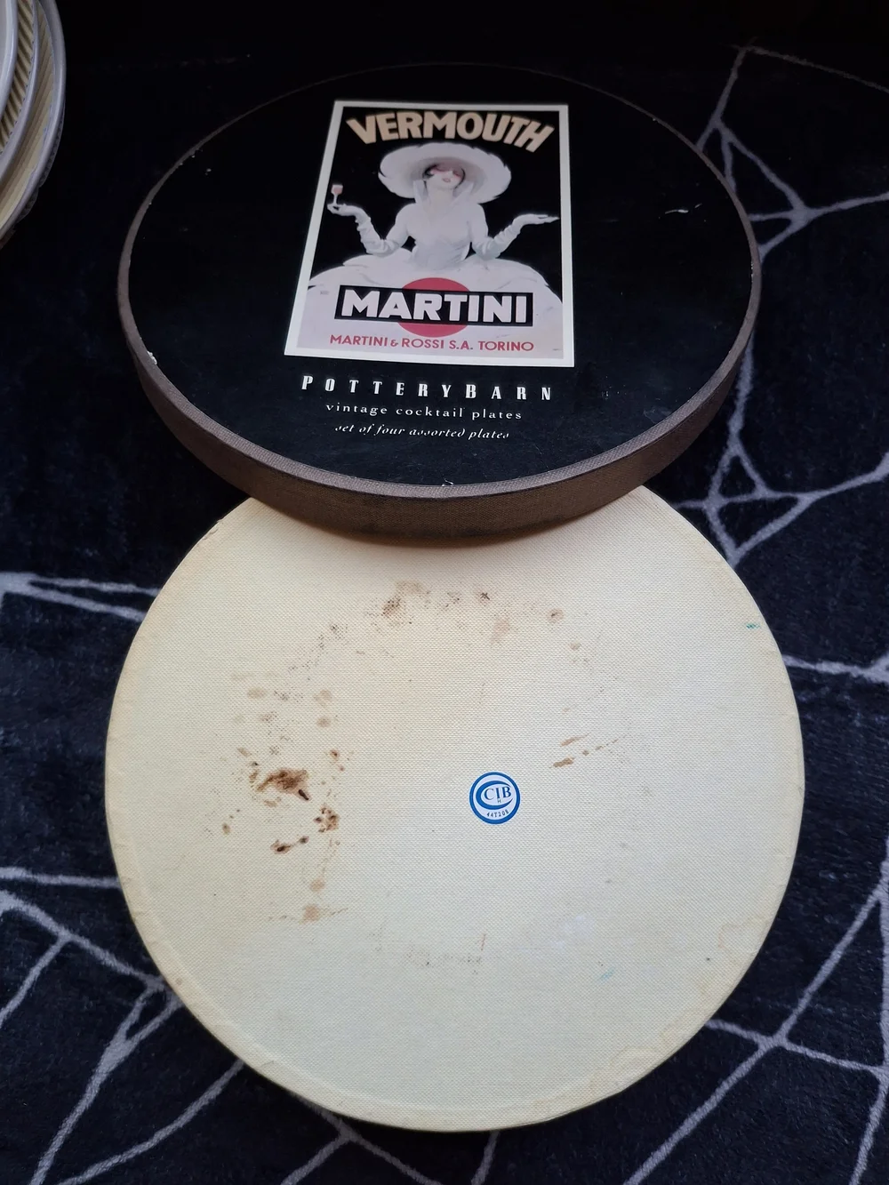 Pottery Barn Black Vintage Martini Vermouth Set Of 4 Plates Round Box Never Used
